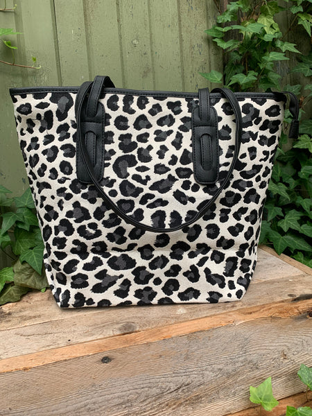 Black Leopard Tote Bag – Andrea's Lifestyle & Gifts